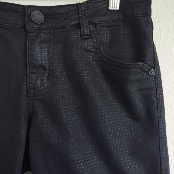 Kut from the Kloth Diana Skinny Black Subtle Herringbone Pattern Jeans Size 6 - Picture 4 of 10